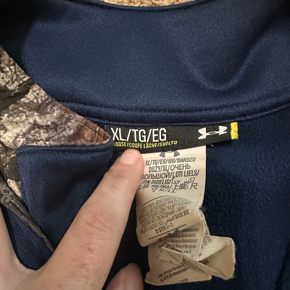Under Armour ColdGear Navy and Mossy Oak Camo Half-Zip Pullover - Picture 5 of 11